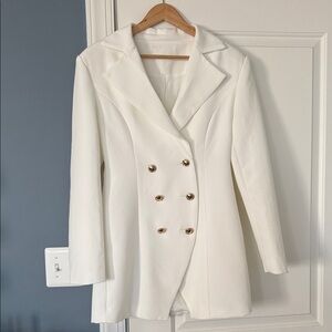 Elegant White Double-Breasted Women's Blazer